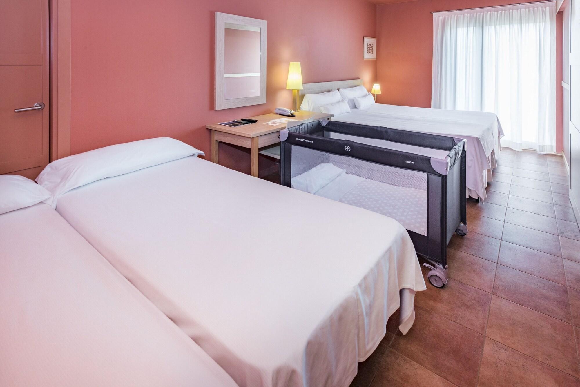 Hotel & Resort Vilar Rural D'Arnes By Serhs Hotels Sant Carlos de la Ràpita Dış mekan fotoğraf